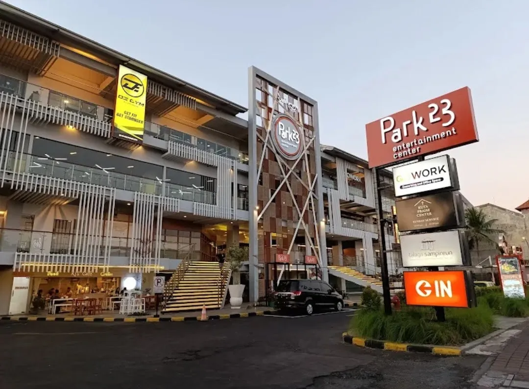 wisata Bali dekat bandara Mall Park 23