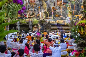 Hari raya Galungan Hari raya Galungan